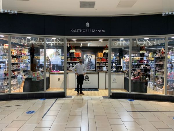 Raisthorpe toasts new shop in York