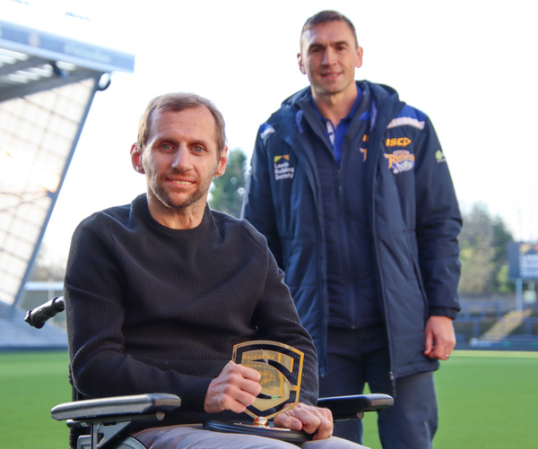 Welcome to Yorkshire team up with rugby league legend,
Rob Burrow, for tree planting charity campaign