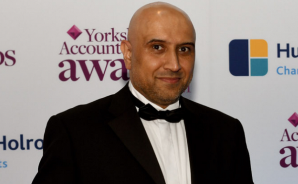 Hentons scoop two top accountancy awards