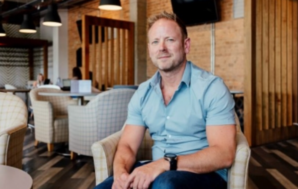 Ascensor Digital agency celebrate successful ‘ivory’ year with innovative wildlife fundraiser