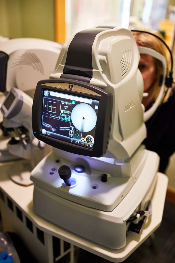 Scarborough Specsavers invests £20,000 into cutting-edge optical technology and store revamp