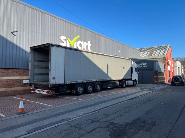 Smart Repairs supports mercy dashes to Ukraine