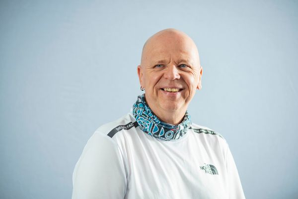 Sheffield nurse takes to the water for charity