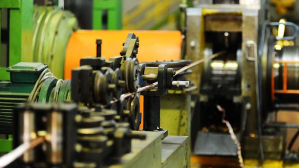 How can businesses dispose of machinery sustainably?